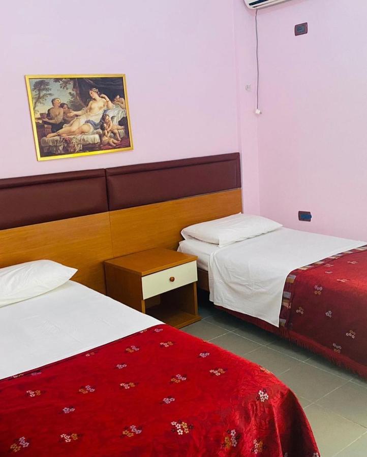 Hotel Edland Vlorë エクステリア 写真