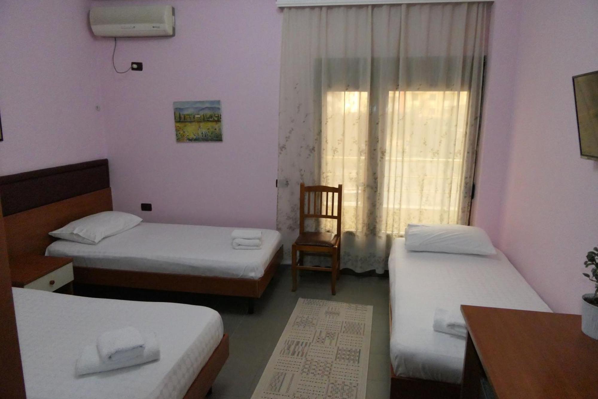 Hotel Edland Vlorë エクステリア 写真